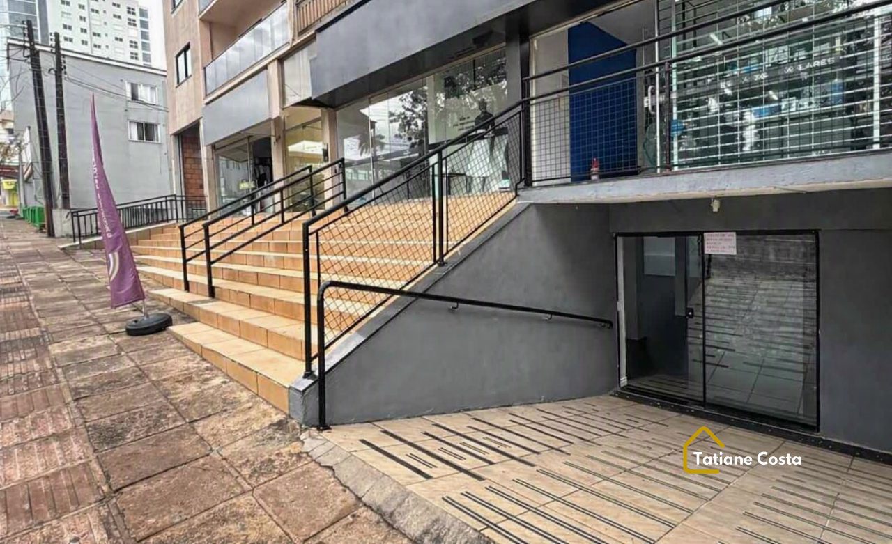 Ampla sala comercial para locação no centro